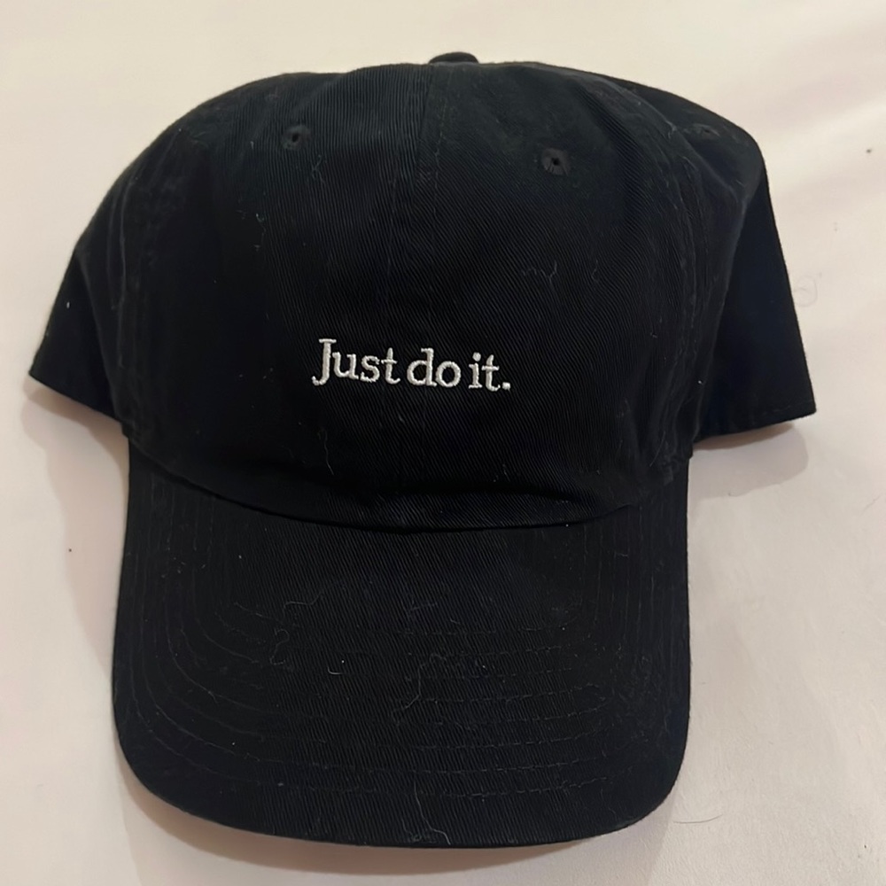 Nike “just do it” hat
